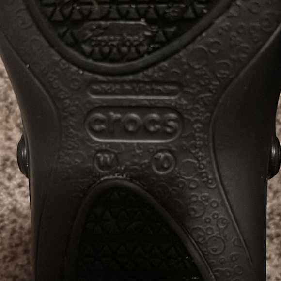 Crocs Clogs - Picture 3 of 5